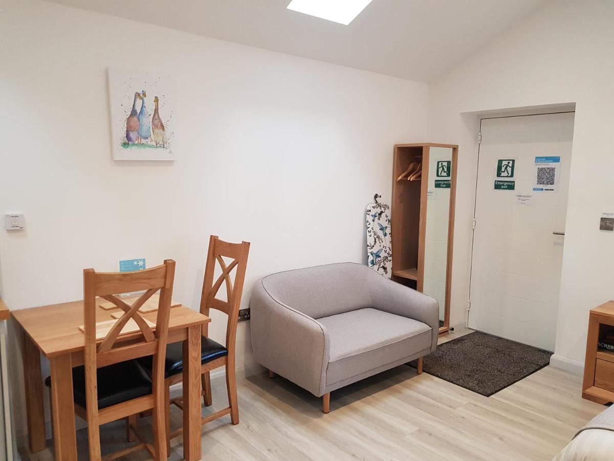 Wyvern Apartment Йеавил Экстерьер фото